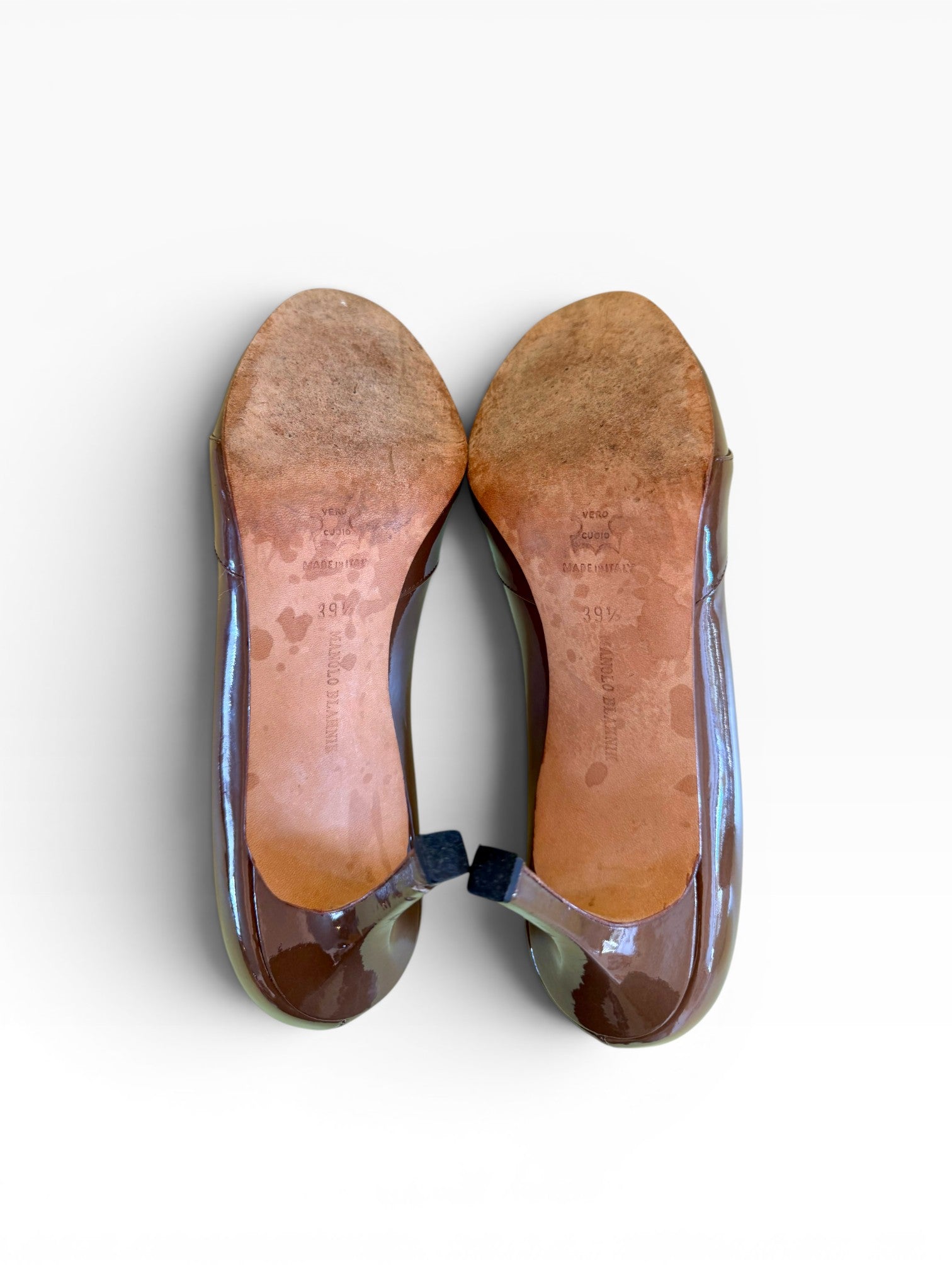 Manolo Blahnik Cognac Brown Patent Leather Peep-Toe Pumps