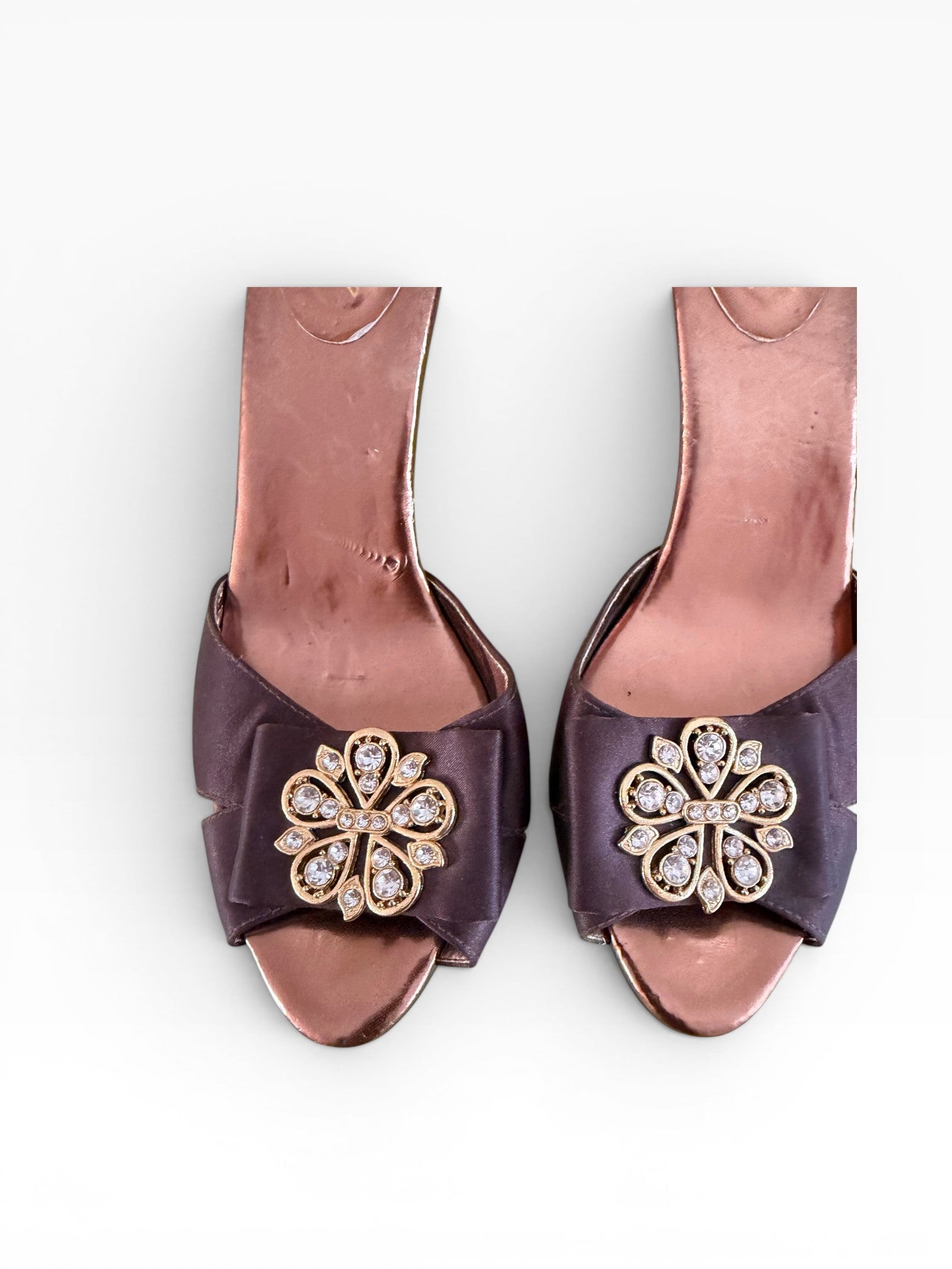 Vicini by Giuseppe Zanotti Crystal Satin Mules & Matching Chain Clutch Set