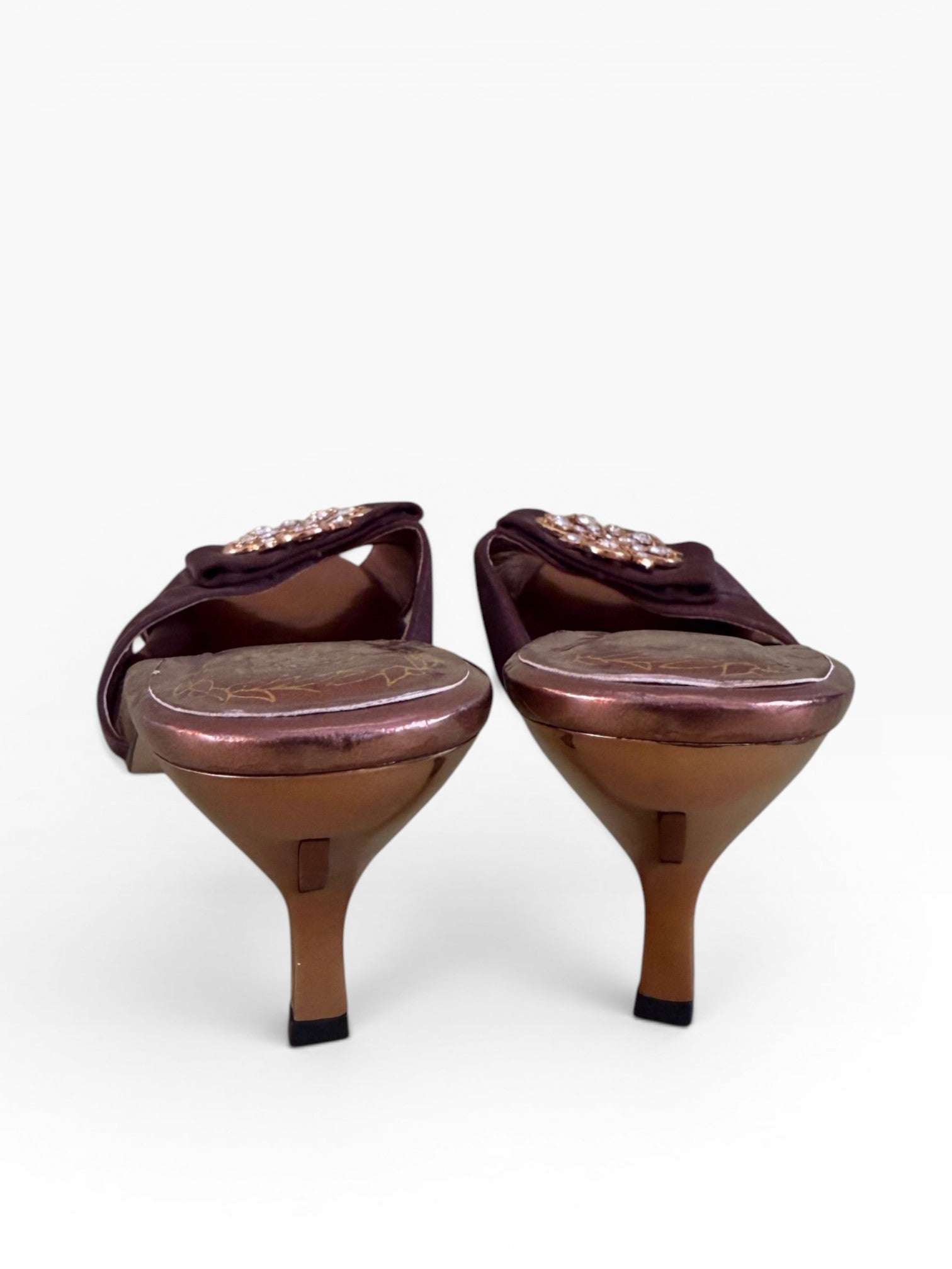 Vicini by Giuseppe Zanotti Crystal Satin Mules & Matching Chain Clutch Set