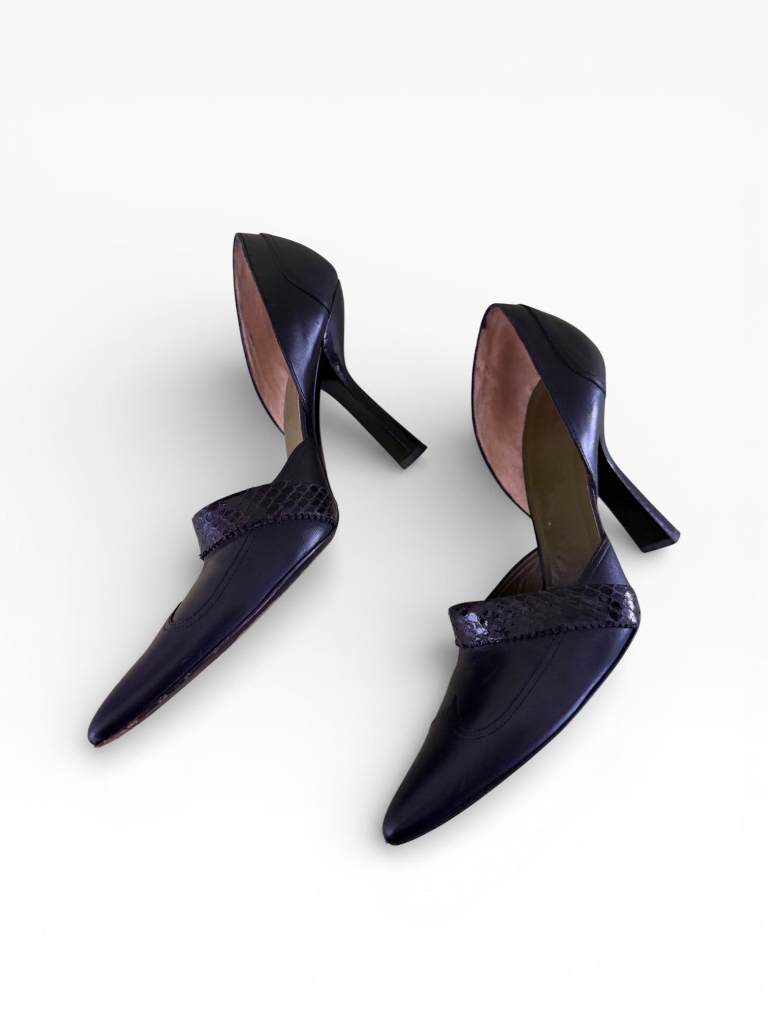 Gucci Python Strap D'Orsay Pointed Toe Pumps